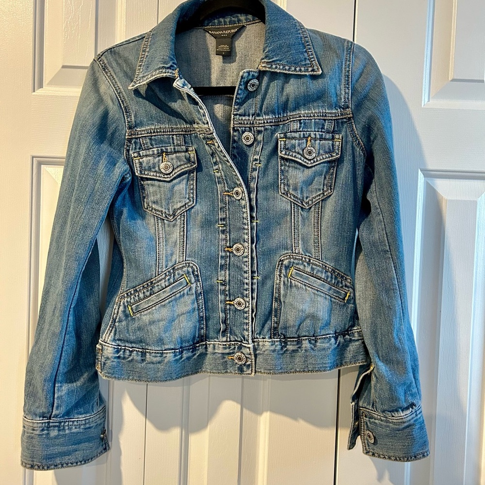 Banana Republic Classic Blue Jean Jacket